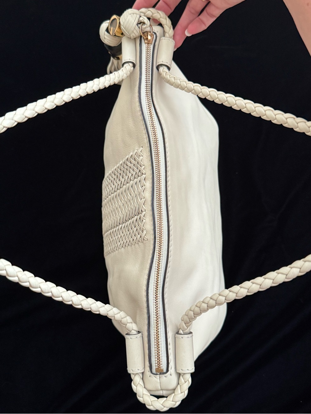 🔹 NEVER USED Vintage GUCCI Cream Lambskin Woven Bamboo Tassel Shoulder Bag - Picture 7 of 16